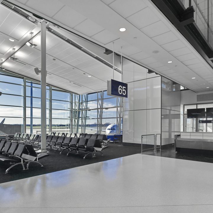 Aéroport International Montréal-Trudeau (YUL)